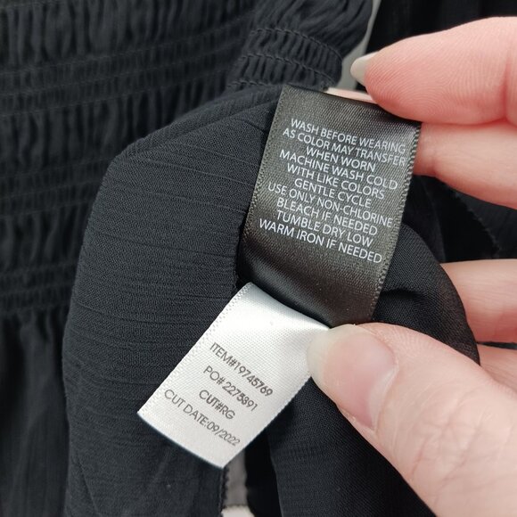 Torrid Black Crinkle Chiffon Off Shoulder Smocked Crop Top 1X - Picture 10 of 12